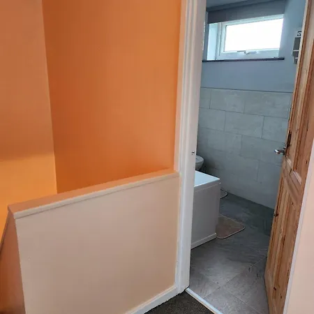 Σπίτι διακοπών Spacious, 3 Double Bedroomed, Free Parking, 9 Mins Elland Rd, Nr Centre Λιντς