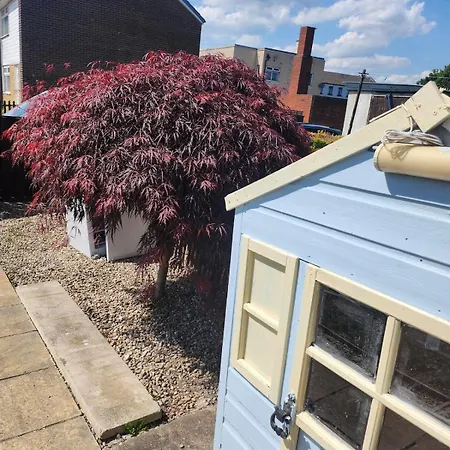 Spacious, 3 Double Bedroomed, Free Parking, 9 Mins Elland Rd, Nr Centre Semesterbostad Leeds (West Yorkshire)