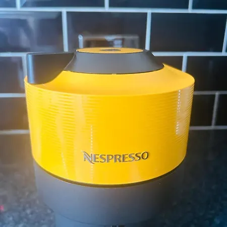 Spacious, 3 Double Bedroomed, Free Parking, 9 Mins Elland Rd, Nr Centre Σπίτι διακοπών Λιντς